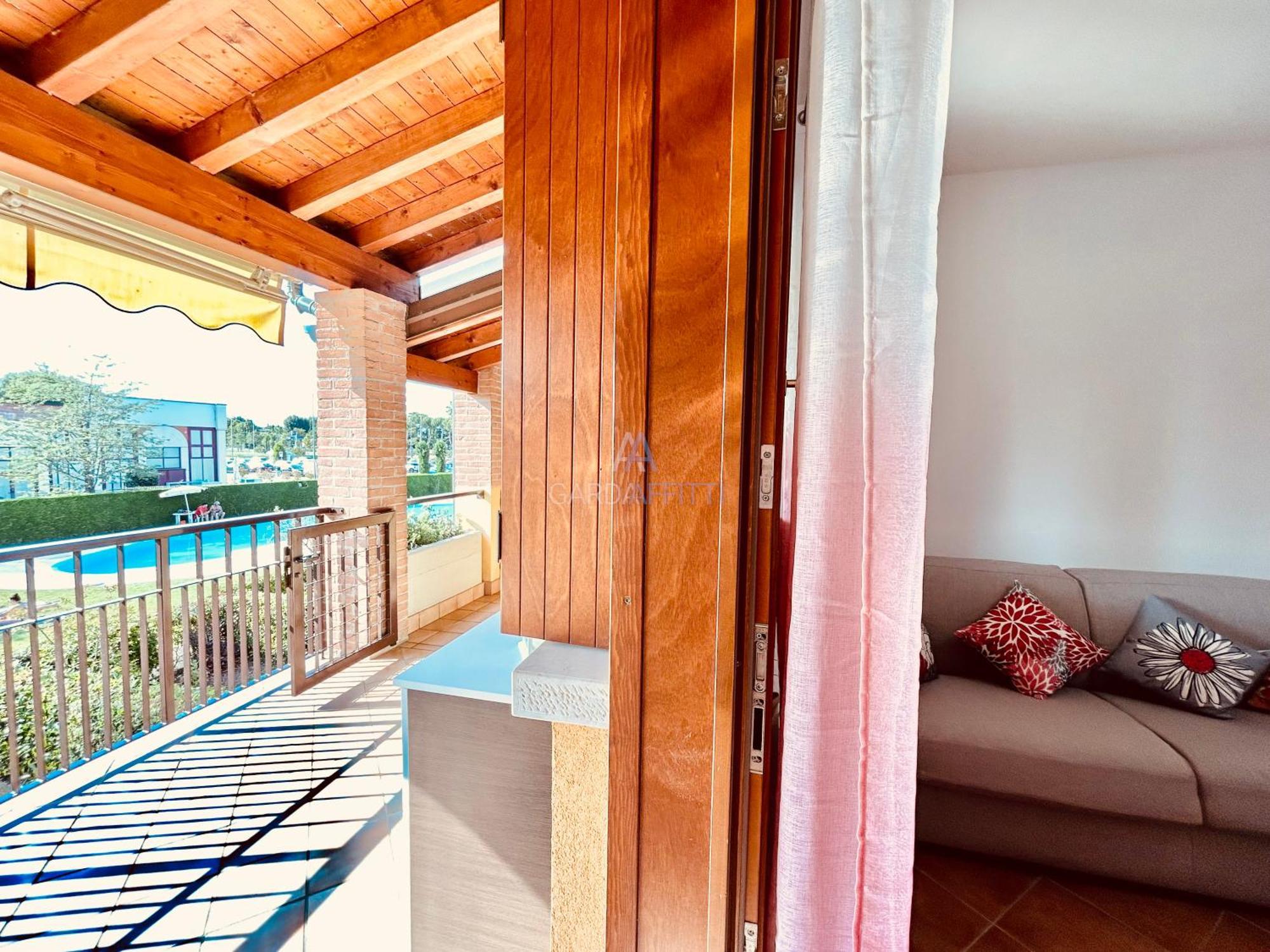 Artemide Apartment - A Soli 150M Dal Lago Di Garda Sirmione Eksteriør billede