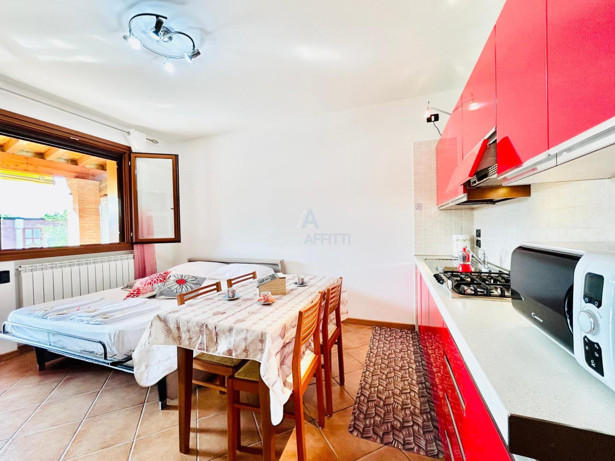 Artemide Apartment - A Soli 150M Dal Lago Di Garda Sirmione Eksteriør billede