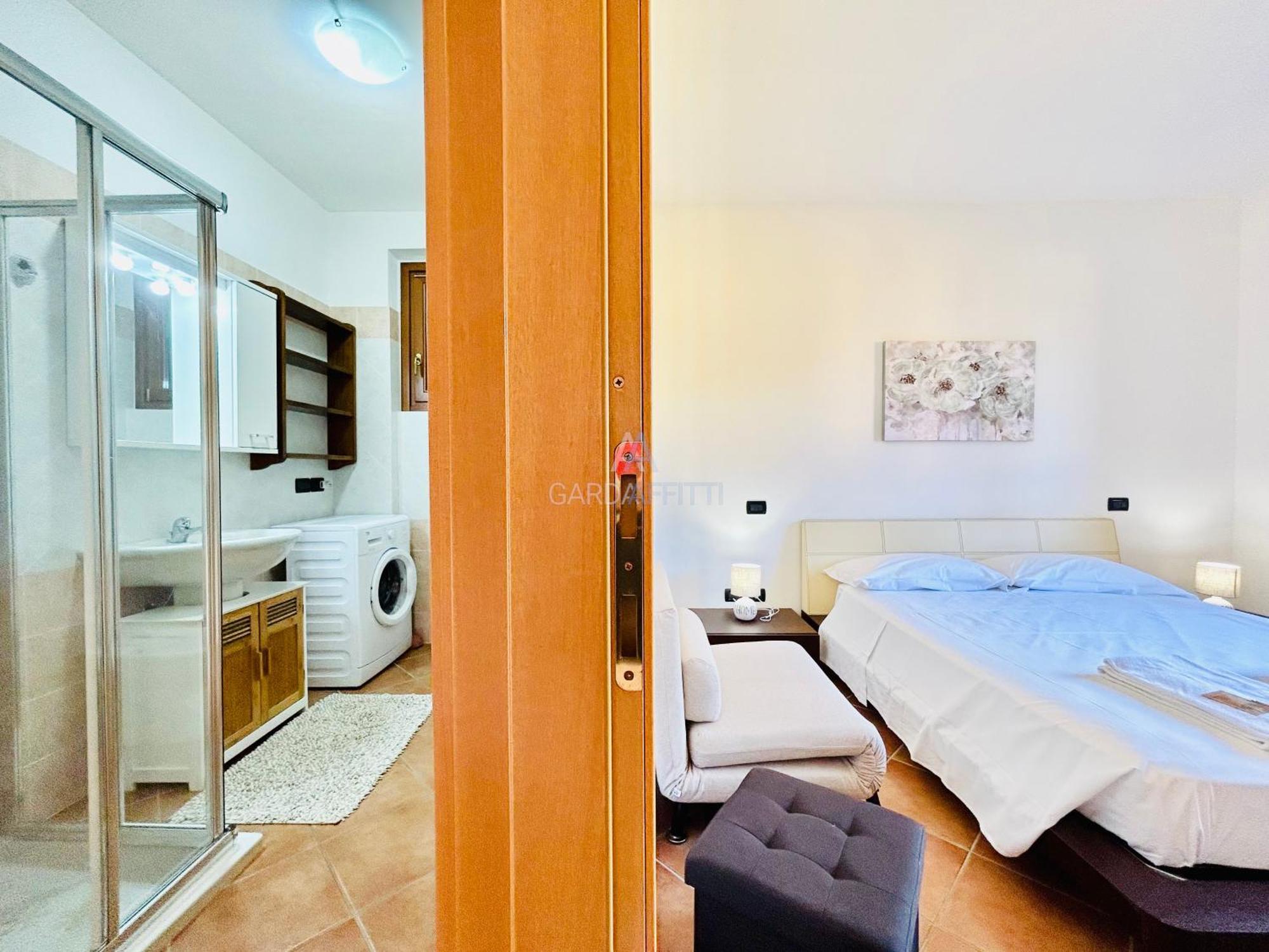 Artemide Apartment - A Soli 150M Dal Lago Di Garda Sirmione Eksteriør billede