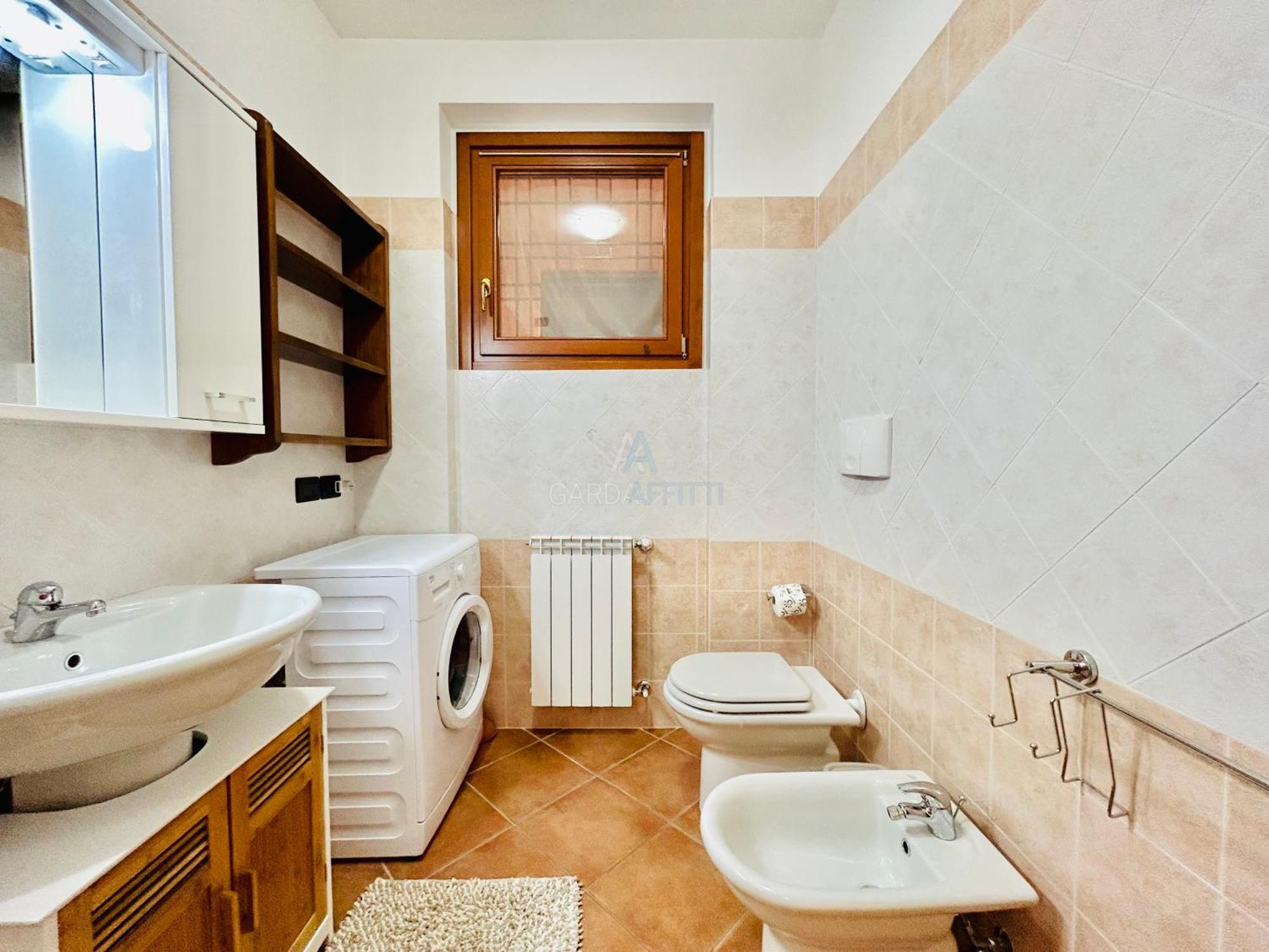 Artemide Apartment - A Soli 150M Dal Lago Di Garda Sirmione Eksteriør billede